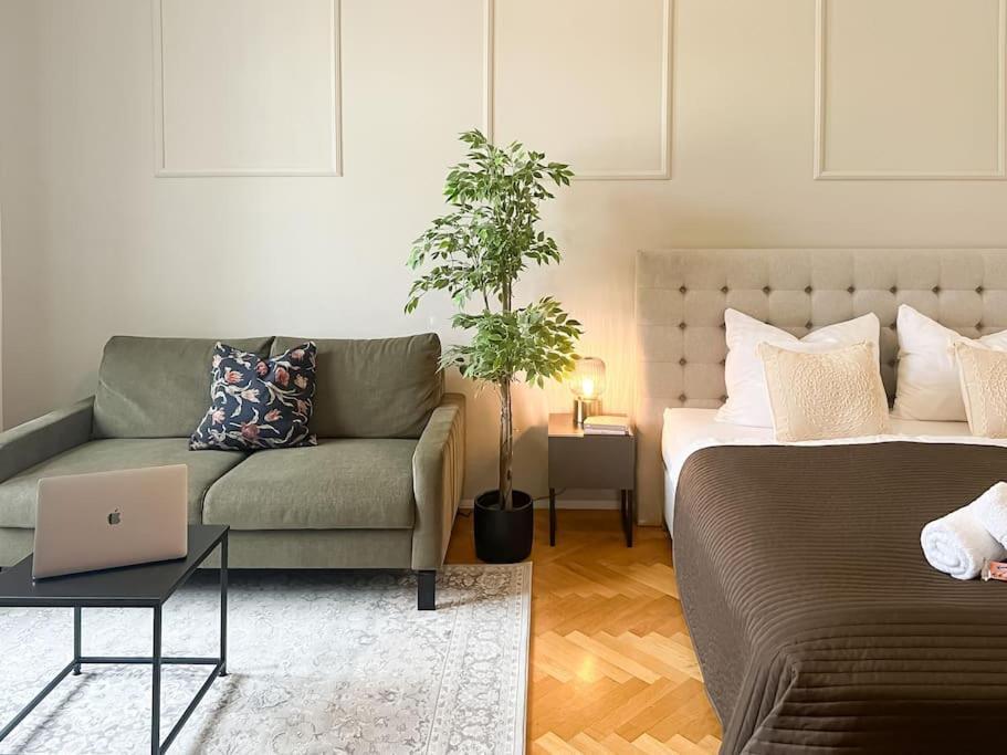 Cozy & Central 2 Bedroom Apartment Viyana Dış mekan fotoğraf